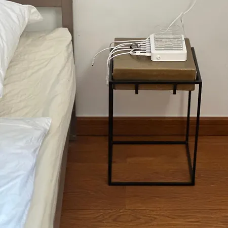 Doppelbett Suite, Naehe Messe