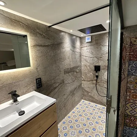 Doppelbett Suite, Naehe Messe Lägenhet Düsseldorf